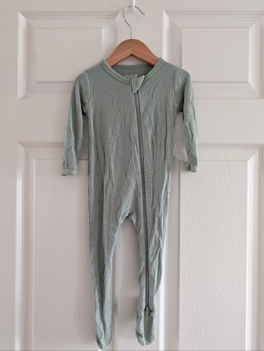 Kyte BABY Bamboo Sage Green Ribbed Footed One-Piece Sleeper 6-12m